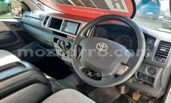 Comprar Usado Toyota Hiace Branco Carro em Maputo em Maputo Comprar Usado Toyota Hiace Branco Carro em Maputo em Maputo