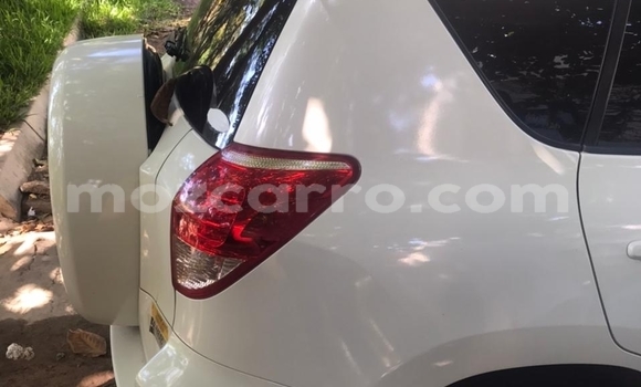 Tenga Tsaru Toyota RAV4 Chena Mota in Maputo in Maputo Tenga Tsaru Toyota RAV4 Chena Mota in Maputo in Maputo