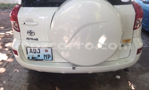 Tenga Tsaru Toyota RAV4 Chena Mota in Maputo in Maputo Tenga Tsaru Toyota RAV4 Chena Mota in Maputo in Maputo