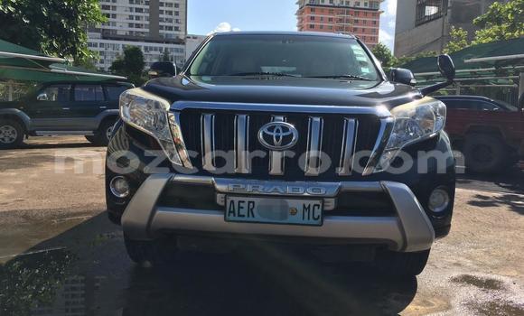 Nunua Ilio tumika Toyota Prado Nyeusi Gari ndani ya Maputo nchini Maputo