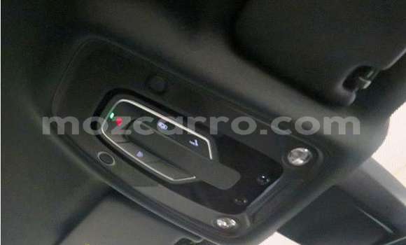 Nunua Ilio tumika Audi A4 Nyekundu Gari ndani ya Maputo nchini Maputo Nunua Ilio tumika Audi A4 Nyekundu Gari ndani ya Maputo nchini Maputo