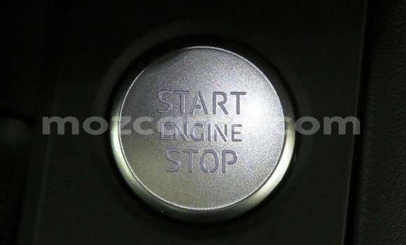 Nunua Ilio tumika Audi A4 Nyekundu Gari ndani ya Maputo nchini Maputo Nunua Ilio tumika Audi A4 Nyekundu Gari ndani ya Maputo nchini Maputo