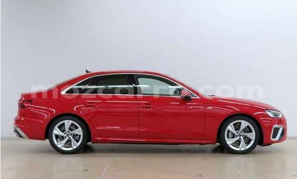 Nunua Ilio tumika Audi A4 Nyekundu Gari ndani ya Maputo nchini Maputo Nunua Ilio tumika Audi A4 Nyekundu Gari ndani ya Maputo nchini Maputo