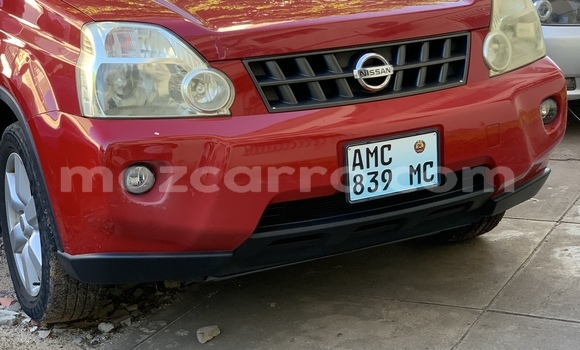 Tenga Tsaru Nissan X-Trail Tsvuku Mota in Maputo in Maputo Tenga Tsaru Nissan X-Trail Tsvuku Mota in Maputo in Maputo