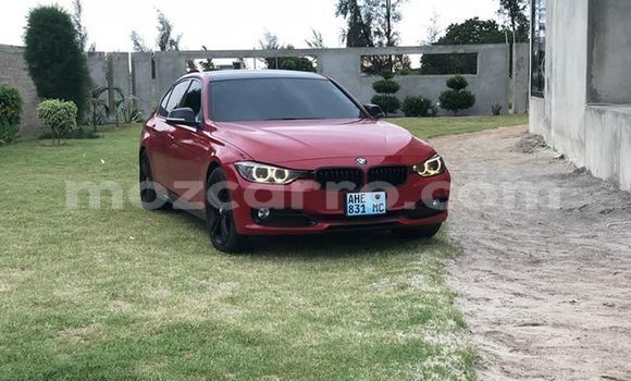 Comprar Usado BMW 5-Series Vermelho Carro em Maputo em Maputo