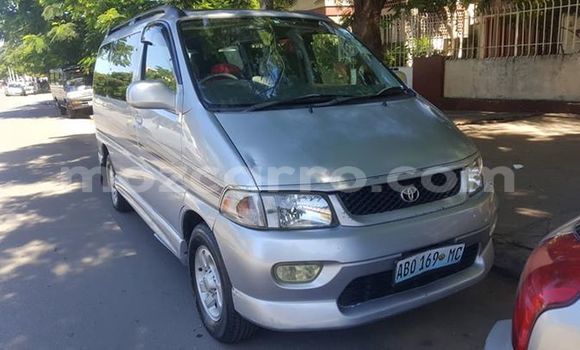 Nunua Ilio tumika Toyota Regius Fedha Gari ndani ya Maputo nchini Maputo Nunua Ilio tumika Toyota Regius Fedha Gari ndani ya Maputo nchini Maputo