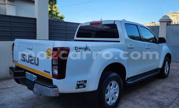 Buy Used Isuzu D-MAX White Car in Maputo in Maputo Buy Used Isuzu D-MAX White Car in Maputo in Maputo