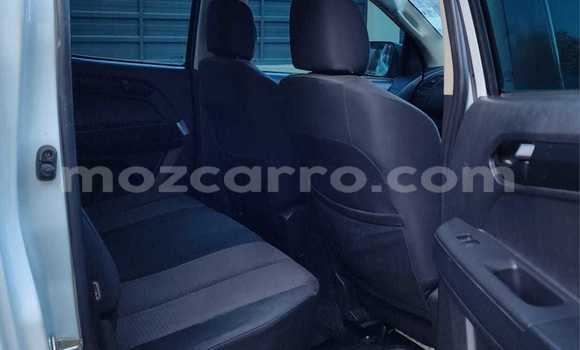Buy Used Isuzu D-MAX White Car in Maputo in Maputo Buy Used Isuzu D-MAX White Car in Maputo in Maputo