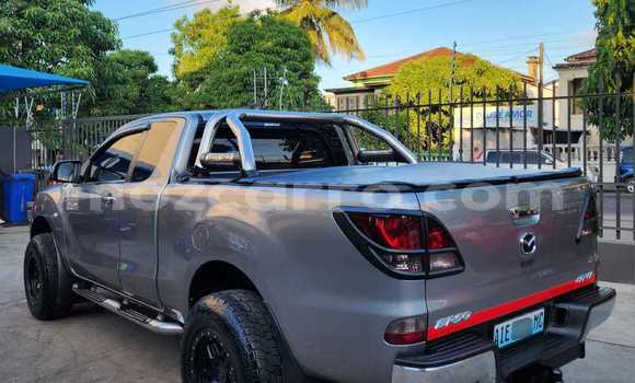 Comprar Usado Mazda BT-50 De outros Carro em Maputo em Maputo Comprar Usado Mazda BT-50 De outros Carro em Maputo em Maputo