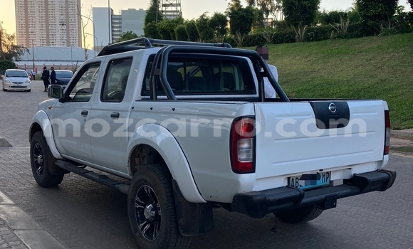 Comprar Usado Nissan Hardbody Branco Carro em Maputo em Maputo Comprar Usado Nissan Hardbody Branco Carro em Maputo em Maputo