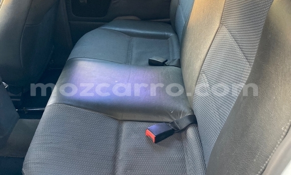 Comprar Usado Nissan Hardbody Branco Carro em Maputo em Maputo Comprar Usado Nissan Hardbody Branco Carro em Maputo em Maputo