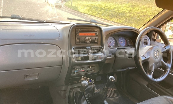 Comprar Usado Nissan Hardbody Branco Carro em Maputo em Maputo Comprar Usado Nissan Hardbody Branco Carro em Maputo em Maputo