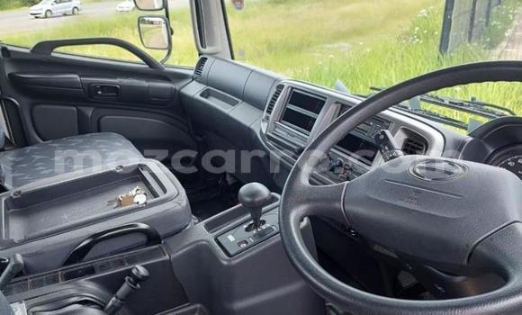 Buy Used Hino 300 Series White Truck in Maputo in Maputo Buy Used Hino 300 Series White Truck in Maputo in Maputo
