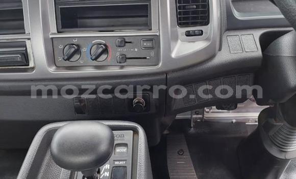 Buy Used Hino 300 Series White Truck in Maputo in Maputo Buy Used Hino 300 Series White Truck in Maputo in Maputo