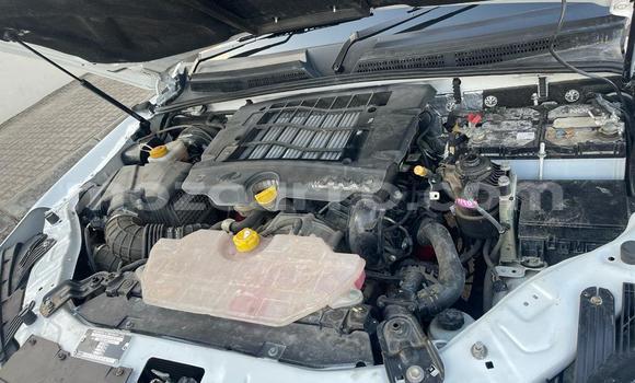 Nunua Ilio tumika Mahindra Armada Nyeupe Gari ndani ya Maputo nchini Maputo Nunua Ilio tumika Mahindra Armada Nyeupe Gari ndani ya Maputo nchini Maputo