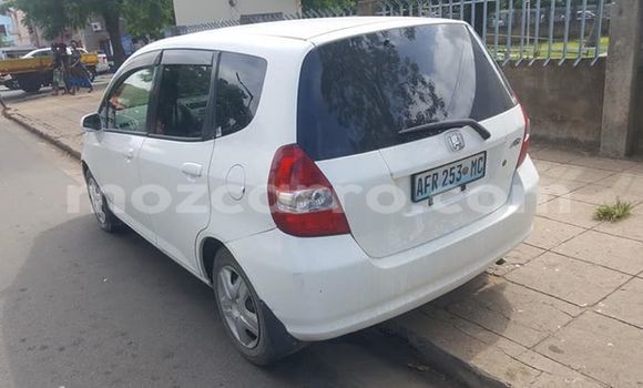 Comprar Usado Honda Fit Branco Carro em Maputo em Maputo Comprar Usado Honda Fit Branco Carro em Maputo em Maputo