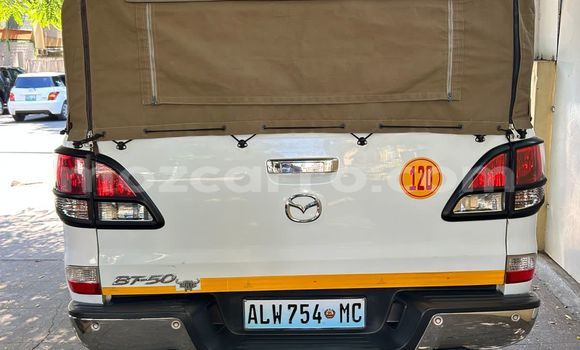 Buy Used Mazda BT-50 White Car in Maputo in Maputo Buy Used Mazda BT-50 White Car in Maputo in Maputo