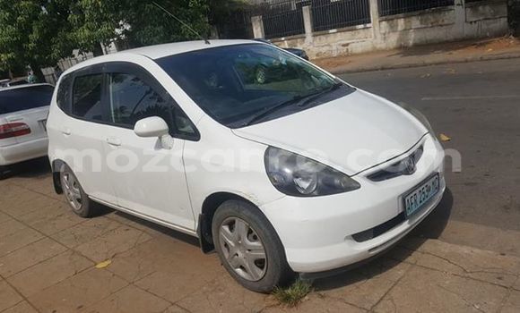 Comprar Usado Honda Fit Branco Carro em Maputo em Maputo Comprar Usado Honda Fit Branco Carro em Maputo em Maputo