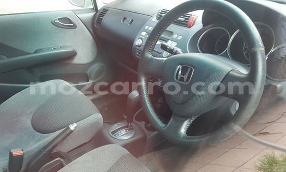 Comprar Usado Honda Fit Branco Carro em Maputo em Maputo Comprar Usado Honda Fit Branco Carro em Maputo em Maputo