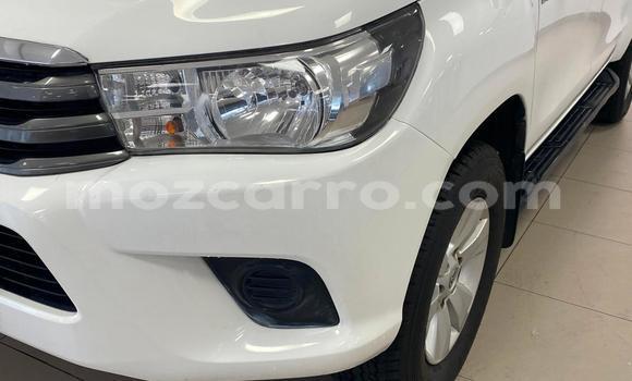 Nunua Ilio tumika Toyota Hilux Nyeupe Gari ndani ya Maputo nchini Maputo Nunua Ilio tumika Toyota Hilux Nyeupe Gari ndani ya Maputo nchini Maputo
