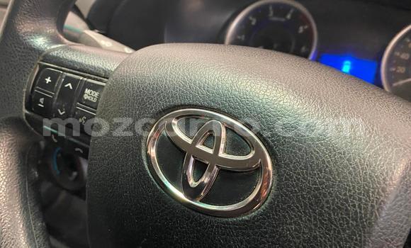 Nunua Ilio tumika Toyota Hilux Nyeupe Gari ndani ya Maputo nchini Maputo Nunua Ilio tumika Toyota Hilux Nyeupe Gari ndani ya Maputo nchini Maputo