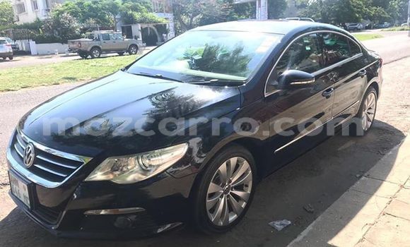 Comprar Usado Volkswagen Passat Preto Carro em Maputo em Maputo