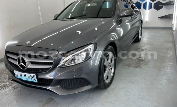 Nunua Ilio tumika Mercedes-Benz C-Classe Nyingine Gari ndani ya Maputo nchini Maputo