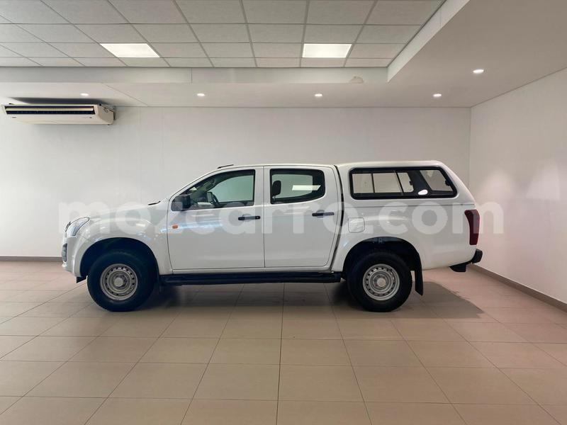 Big with watermark isuzu kb maputo maputo 13845