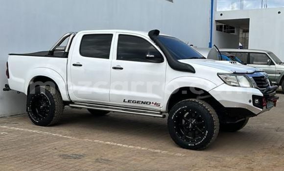 Buy Used Toyota Hilux White Car in Maputo in Maputo Buy Used Toyota Hilux White Car in Maputo in Maputo
