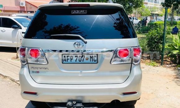Nunua Ilio tumika Toyota Fortuner Nyingine Gari ndani ya Maputo nchini Maputo Nunua Ilio tumika Toyota Fortuner Nyingine Gari ndani ya Maputo nchini Maputo