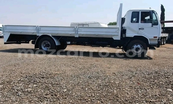 Tenga Tsaru Nissan UD Chena Rori in Maputo in Maputo Tenga Tsaru Nissan UD Chena Rori in Maputo in Maputo