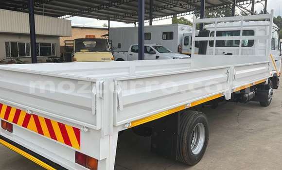 Tenga Tsaru Nissan UD Chena Rori in Maputo in Maputo Tenga Tsaru Nissan UD Chena Rori in Maputo in Maputo