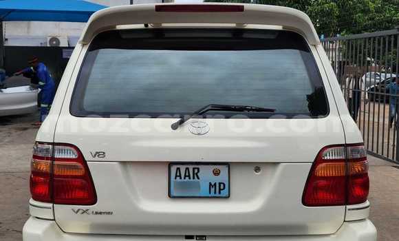Buy Used Toyota Land Cruiser White Car in Maputo in Maputo Buy Used Toyota Land Cruiser White Car in Maputo in Maputo