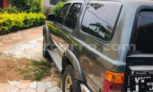 Comprar Usado Toyota Surf Preto Carro em Maputo em Maputo Comprar Usado Toyota Surf Preto Carro em Maputo em Maputo