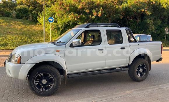 Comprar Usado Nissan Hardbody Branco Carro em Maputo em Maputo Comprar Usado Nissan Hardbody Branco Carro em Maputo em Maputo