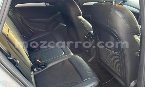 Nunua Ilio tumika Audi Q5 Nyeupe Gari ndani ya Maputo nchini Maputo Nunua Ilio tumika Audi Q5 Nyeupe Gari ndani ya Maputo nchini Maputo