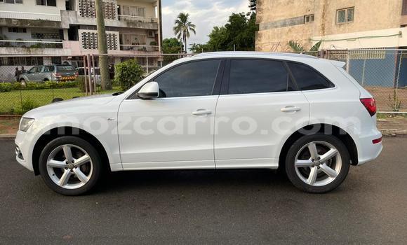Nunua Ilio tumika Audi Q5 Nyeupe Gari ndani ya Maputo nchini Maputo Nunua Ilio tumika Audi Q5 Nyeupe Gari ndani ya Maputo nchini Maputo