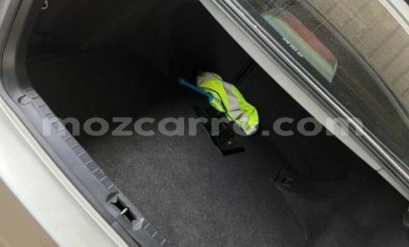 Comprar Novo Toyota Avensis Prata Carro em Maputo em Maputo Comprar Novo Toyota Avensis Prata Carro em Maputo em Maputo