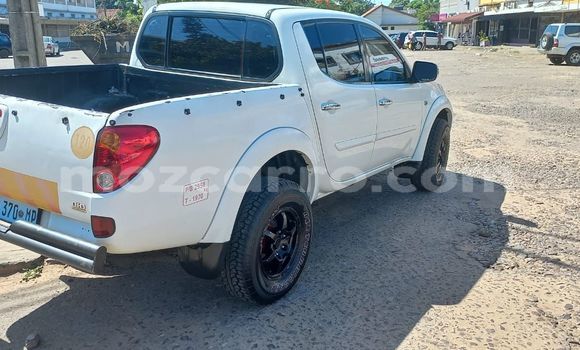 Buy Used Mitsubishi Triton White Car in Maputo in Maputo Buy Used Mitsubishi Triton White Car in Maputo in Maputo
