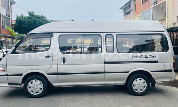 Buy Used Toyota Hiace Other Car in Maputo in Maputo Buy Used Toyota Hiace Other Car in Maputo in Maputo