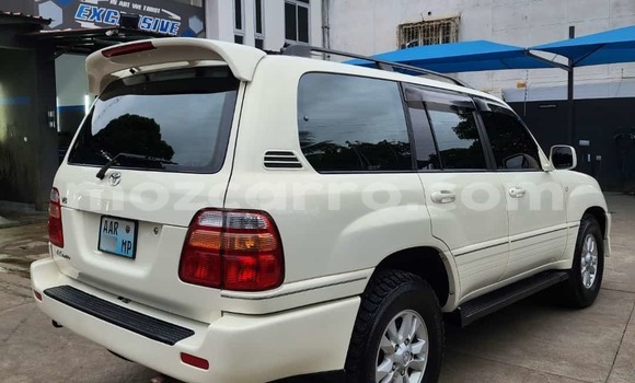 Tenga Tsaru Toyota Land Cruiser Prado Chena Mota in Maputo in Maputo Tenga Tsaru Toyota Land Cruiser Prado Chena Mota in Maputo in Maputo