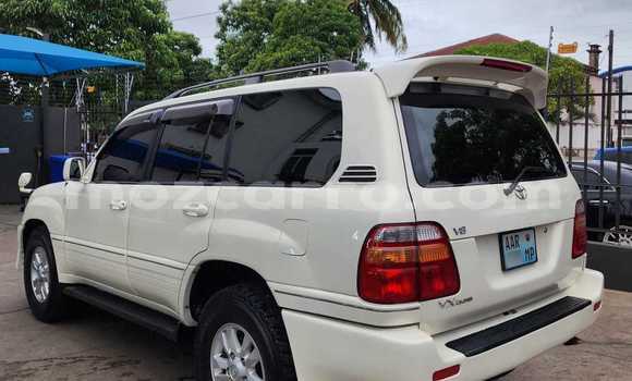 Tenga Tsaru Toyota Land Cruiser Prado Chena Mota in Maputo in Maputo Tenga Tsaru Toyota Land Cruiser Prado Chena Mota in Maputo in Maputo