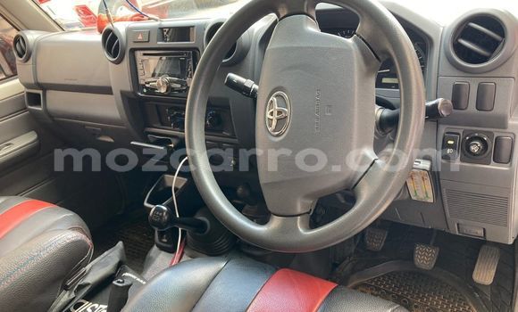Nunua Ilio tumika Toyota Land Cruiser Nyeupe Gari ndani ya Maputo nchini Maputo Nunua Ilio tumika Toyota Land Cruiser Nyeupe Gari ndani ya Maputo nchini Maputo