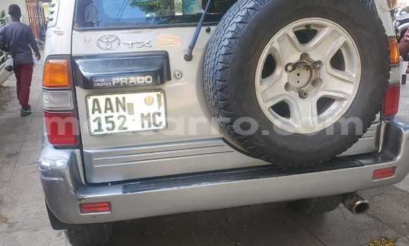 Nunua Ilio tumika Toyota Land Cruiser Prado Brown Gari ndani ya Maputo nchini Maputo Nunua Ilio tumika Toyota Land Cruiser Prado Brown Gari ndani ya Maputo nchini Maputo