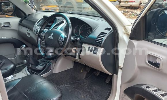 Buy Used Mitsubishi Triton White Car in Maputo in Maputo Buy Used Mitsubishi Triton White Car in Maputo in Maputo