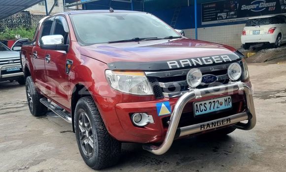 Tenga Tsaru Ford Ranger Tsvuku Mota in Maputo in Maputo