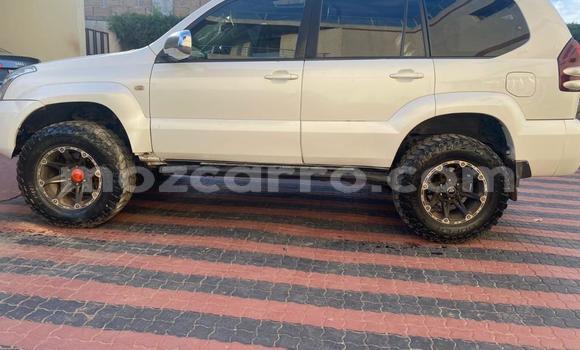 Nunua Ilio tumika Toyota Land Cruiser Prado Nyeupe Gari ndani ya Maputo nchini Maputo Nunua Ilio tumika Toyota Land Cruiser Prado Nyeupe Gari ndani ya Maputo nchini Maputo