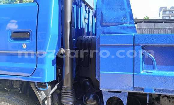 Comprar Usado Toyota HiAce Azul Caminhão em Maputo em Maputo Comprar Usado Toyota HiAce Azul Caminhão em Maputo em Maputo