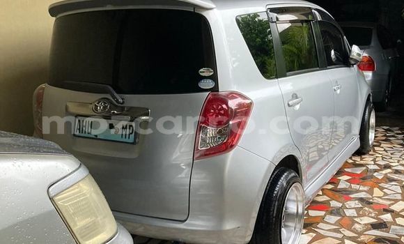 Comprar Usado Toyota Ractis Prata Carro em Maputo em Maputo Comprar Usado Toyota Ractis Prata Carro em Maputo em Maputo