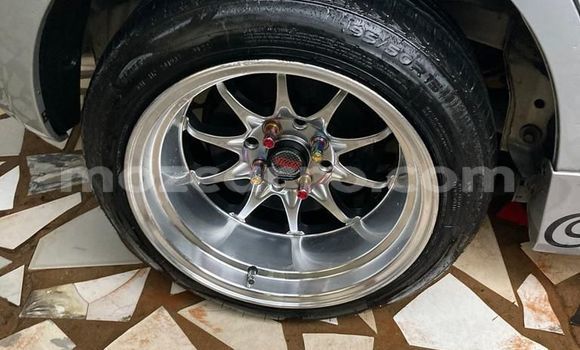 Comprar Usado Toyota Ractis Prata Carro em Maputo em Maputo Comprar Usado Toyota Ractis Prata Carro em Maputo em Maputo